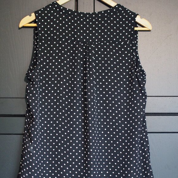 Banana Republic | Sleeveless Polka Dot Blouse - Picture 4 of 5